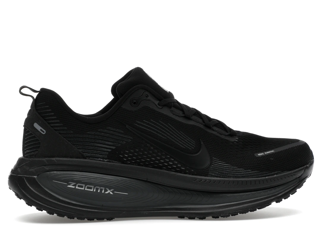 Vue 36 de Nike Vomero 18 Black Dark Smoke Grey Light Smoke Grey