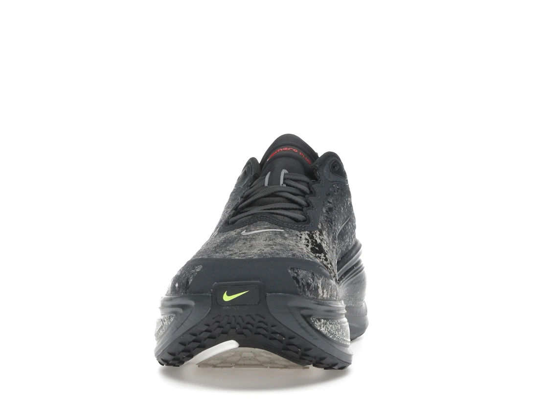 Vue 11 de Nike Vomero Plus Anthracite Oatmeal Black