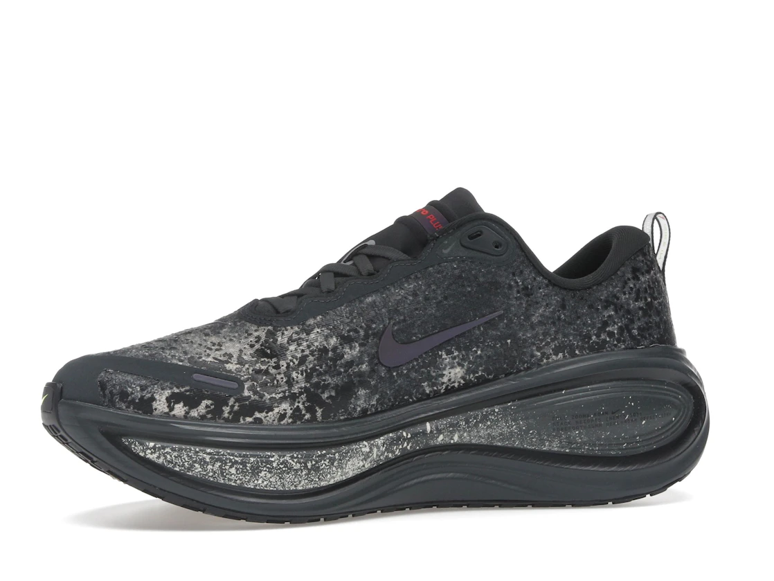 Vue 17 de Nike Vomero Plus Anthracite Oatmeal Black