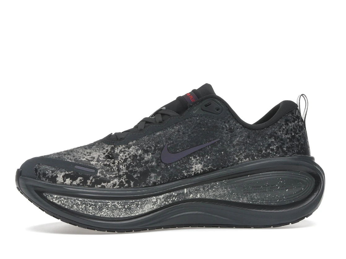 Vue 18 de Nike Vomero Plus Anthracite Oatmeal Black
