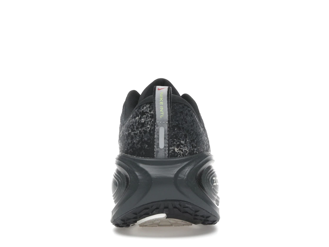 Vue 28 de Nike Vomero Plus Anthracite Oatmeal Black