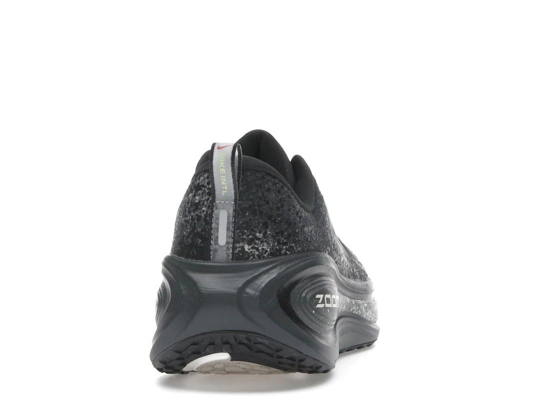 Vue 29 de Nike Vomero Plus Anthracite Oatmeal Black