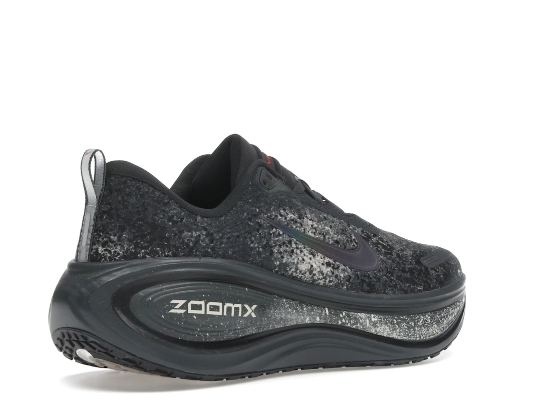 Vue 33 de Nike Vomero Plus Anthracite Oatmeal Black