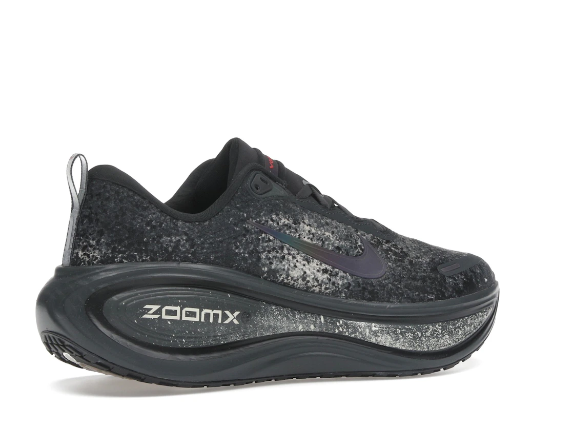 Vue 34 de Nike Vomero Plus Anthracite Oatmeal Black
