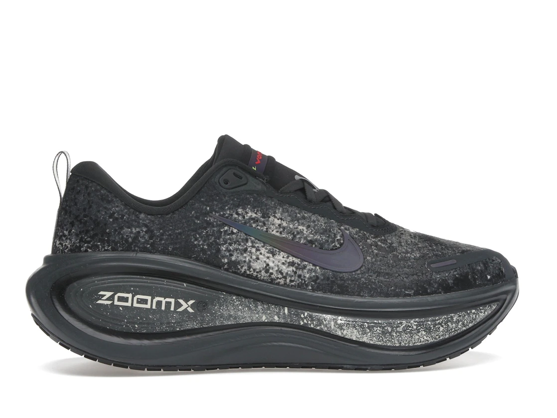Vue 36 de Nike Vomero Plus Anthracite Oatmeal Black