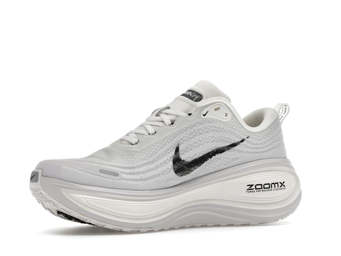 Vue 16 de Nike Vomero Plus Run