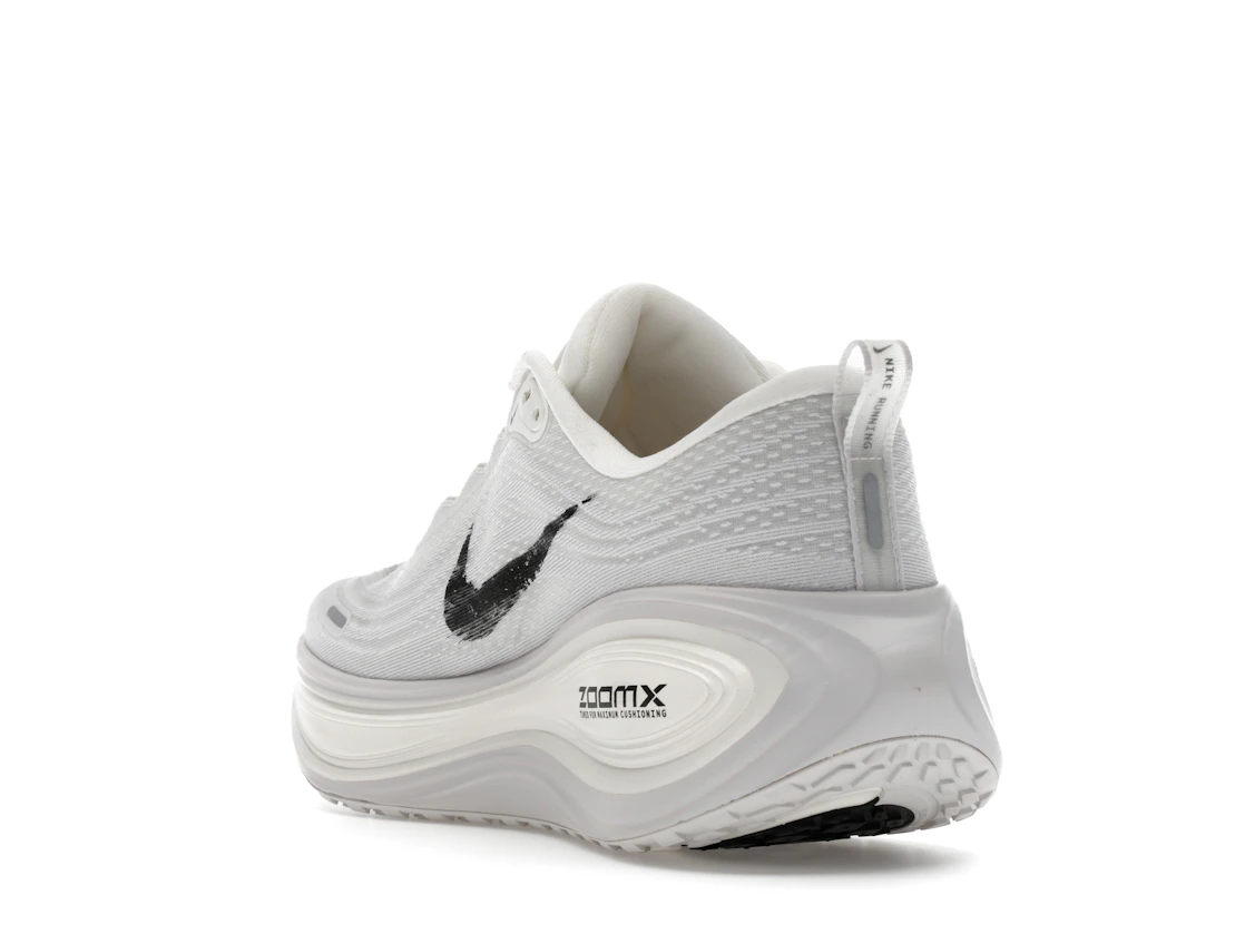 Vue 25 de Nike Vomero Plus Run