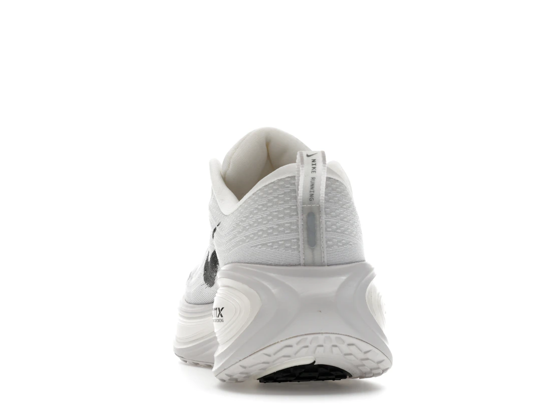 Vue 27 de Nike Vomero Plus Run