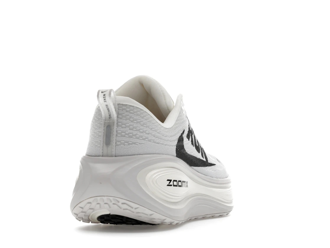 Vue 30 de Nike Vomero Plus Run