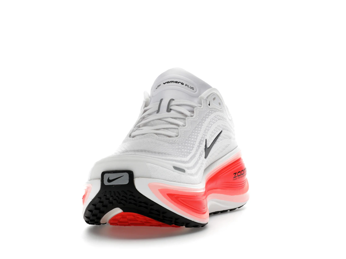 Vue 12 de Nike Vomero Plus White Black Bright Crimson