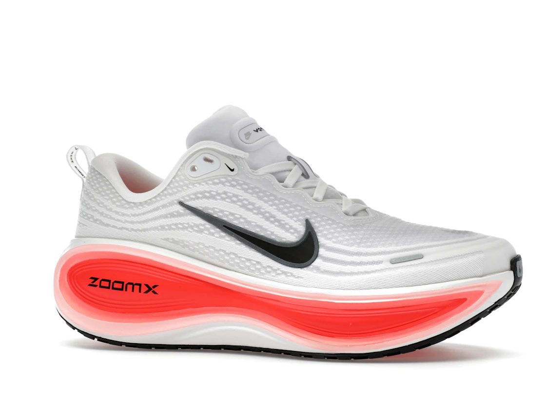 Vue 3 de Nike Vomero Plus White Black Bright Crimson
