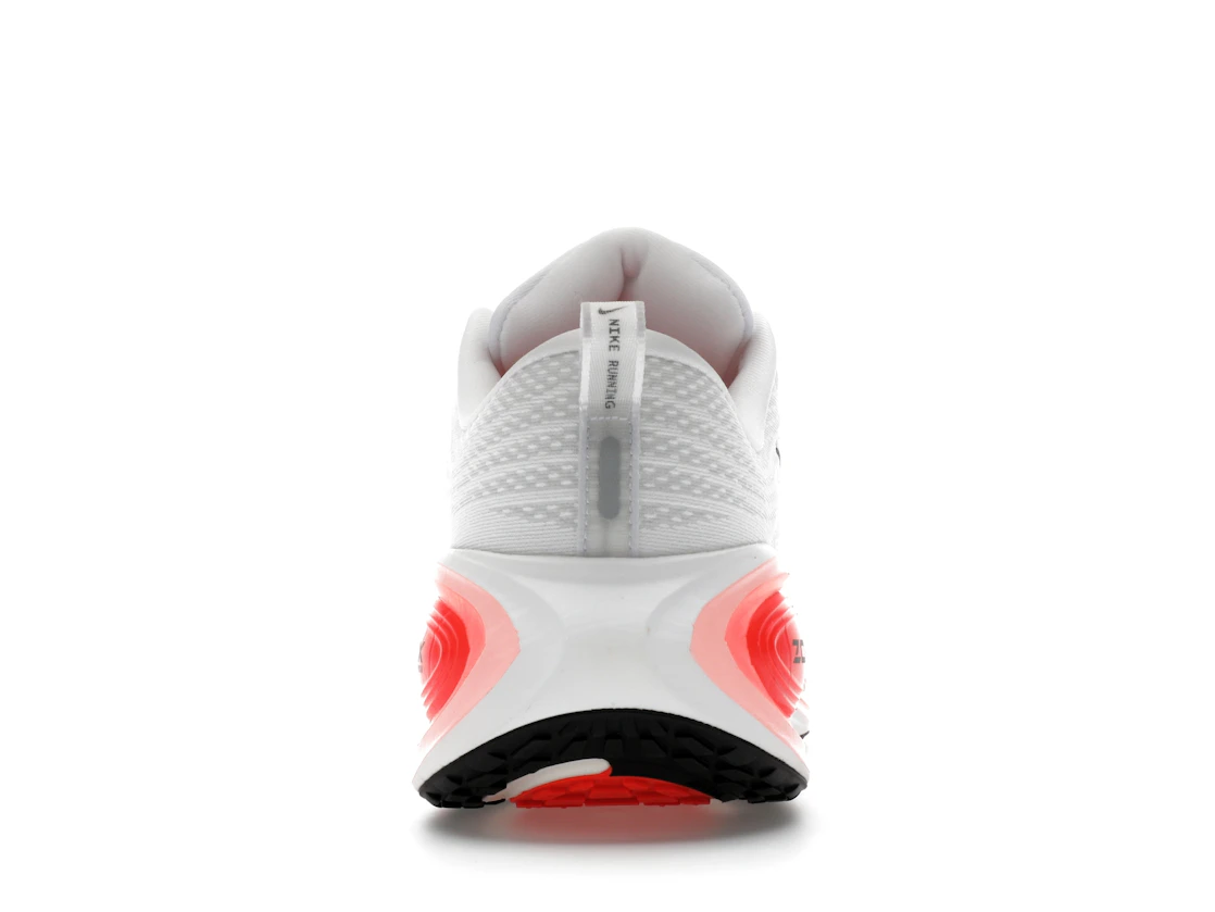 Vue 28 de Nike Vomero Plus White Black Bright Crimson
