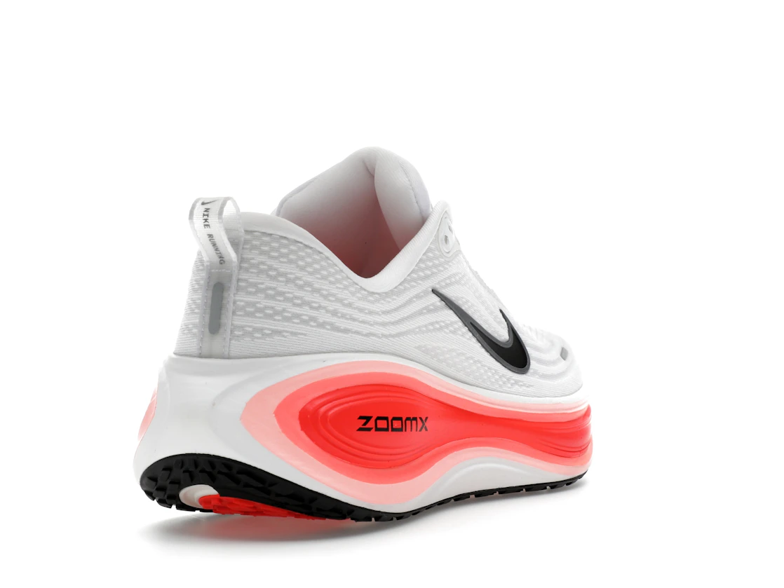 Vue 31 de Nike Vomero Plus White Black Bright Crimson
