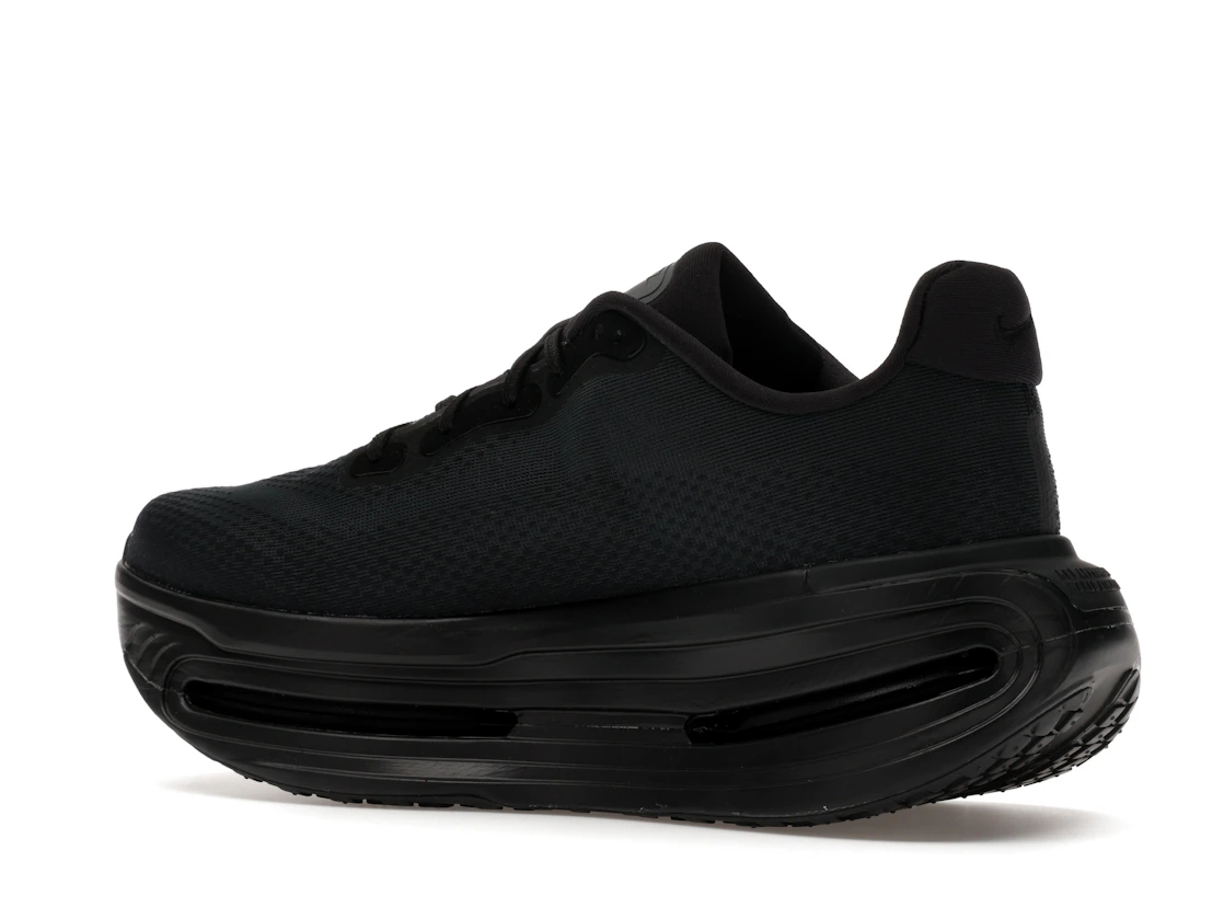 Vue 22 de Nike Vomero Premium SP Black Mini Chrome Swoosh