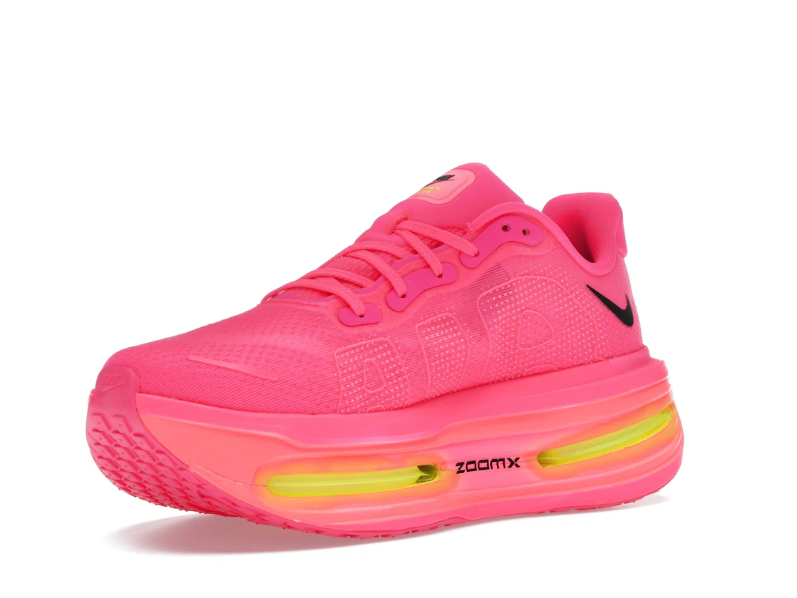 Vue 15 de Nike Vomero Premium Hyper Pink 