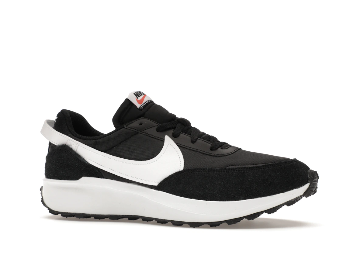 Vue 3 de Nike Waffle Debut Black White
