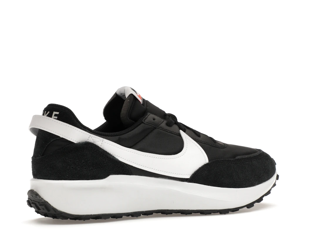 Vue 34 de Nike Waffle Debut Black White