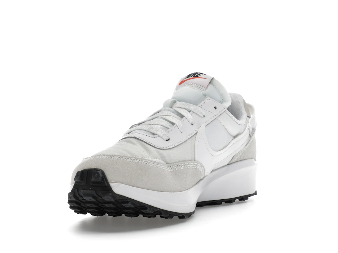 Vue 13 de Nike Waffle Debut White Black Orange