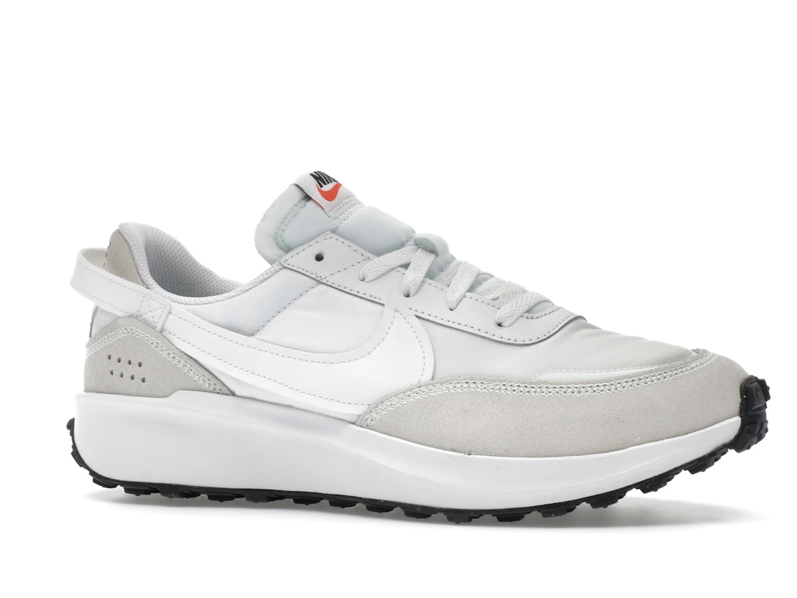 Vue 3 de Nike Waffle Debut White Black Orange