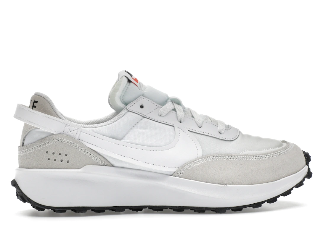 Vue 36 de Nike Waffle Debut White Black Orange