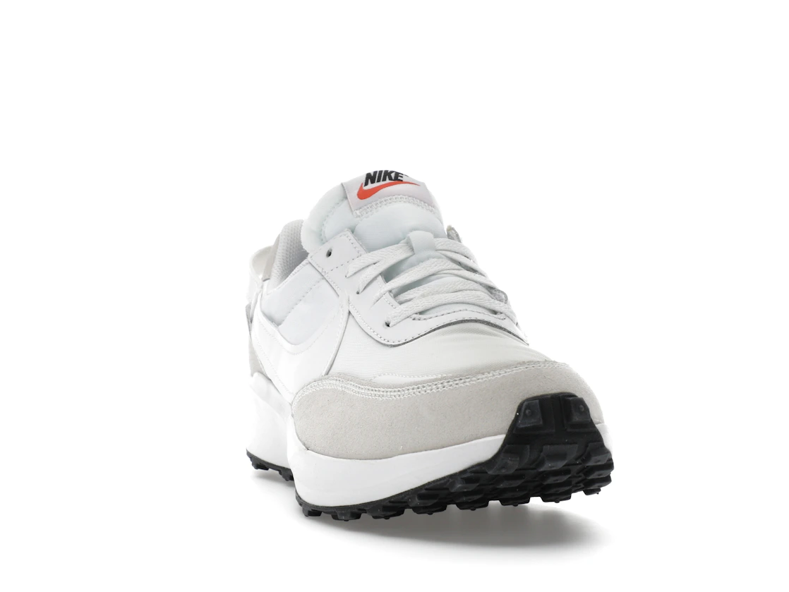 Vue 8 de Nike Waffle Debut White Black Orange