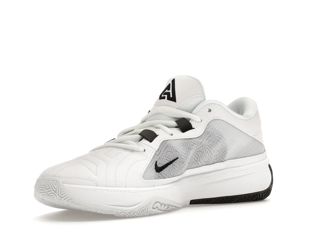 Vue 15 de Nike Zoom Freak 5 TB White