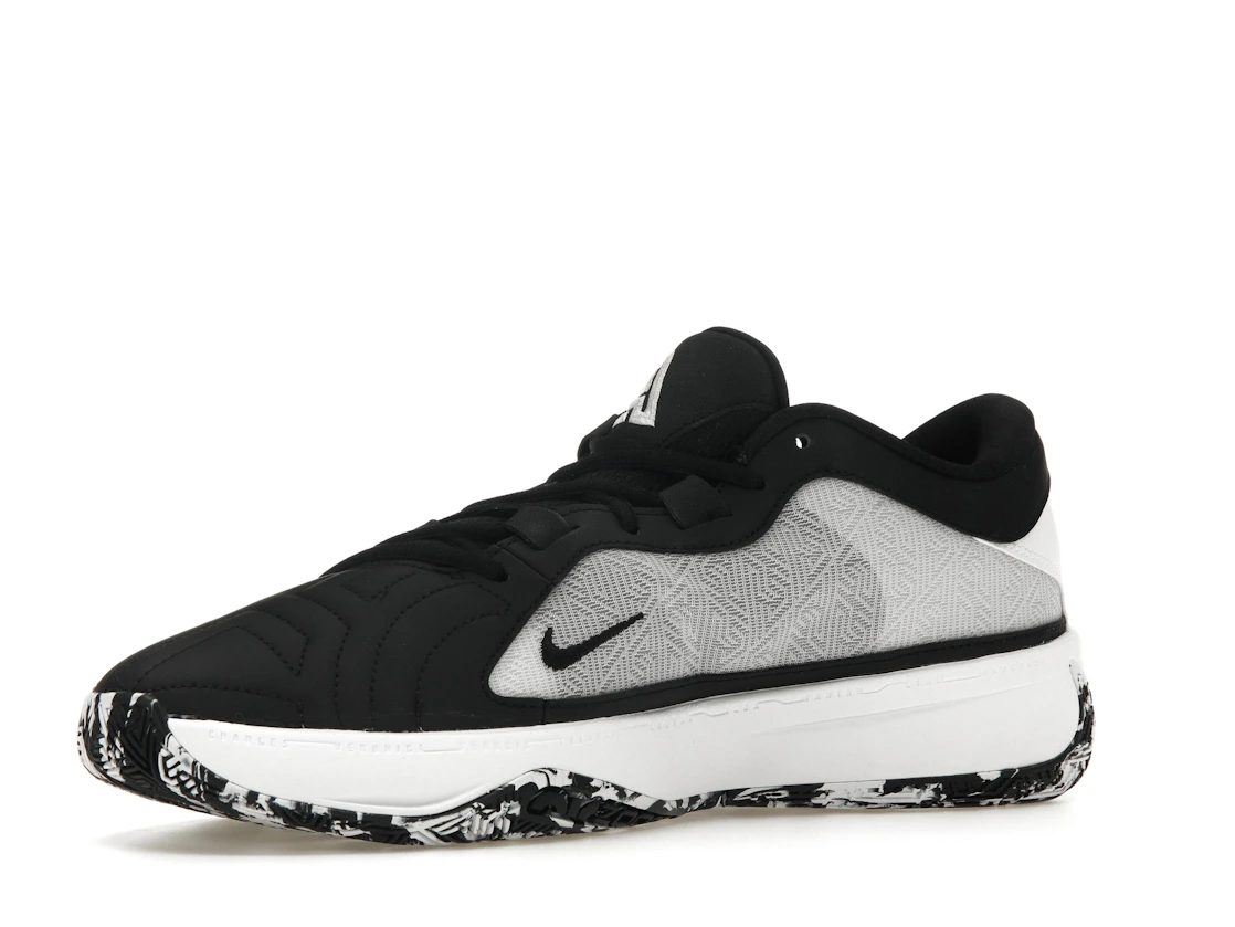 Vue 16 de Nike Zoom Freak 5 Oreo