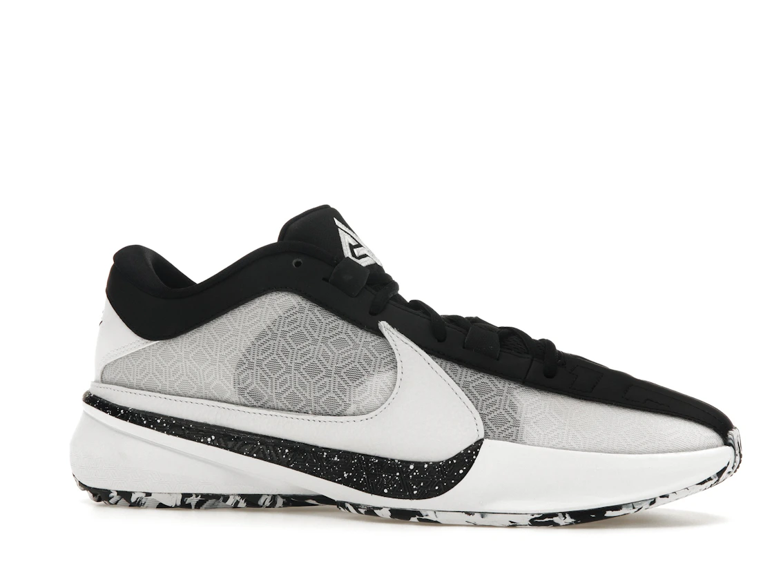 Vue 3 de Nike Zoom Freak 5 Oreo