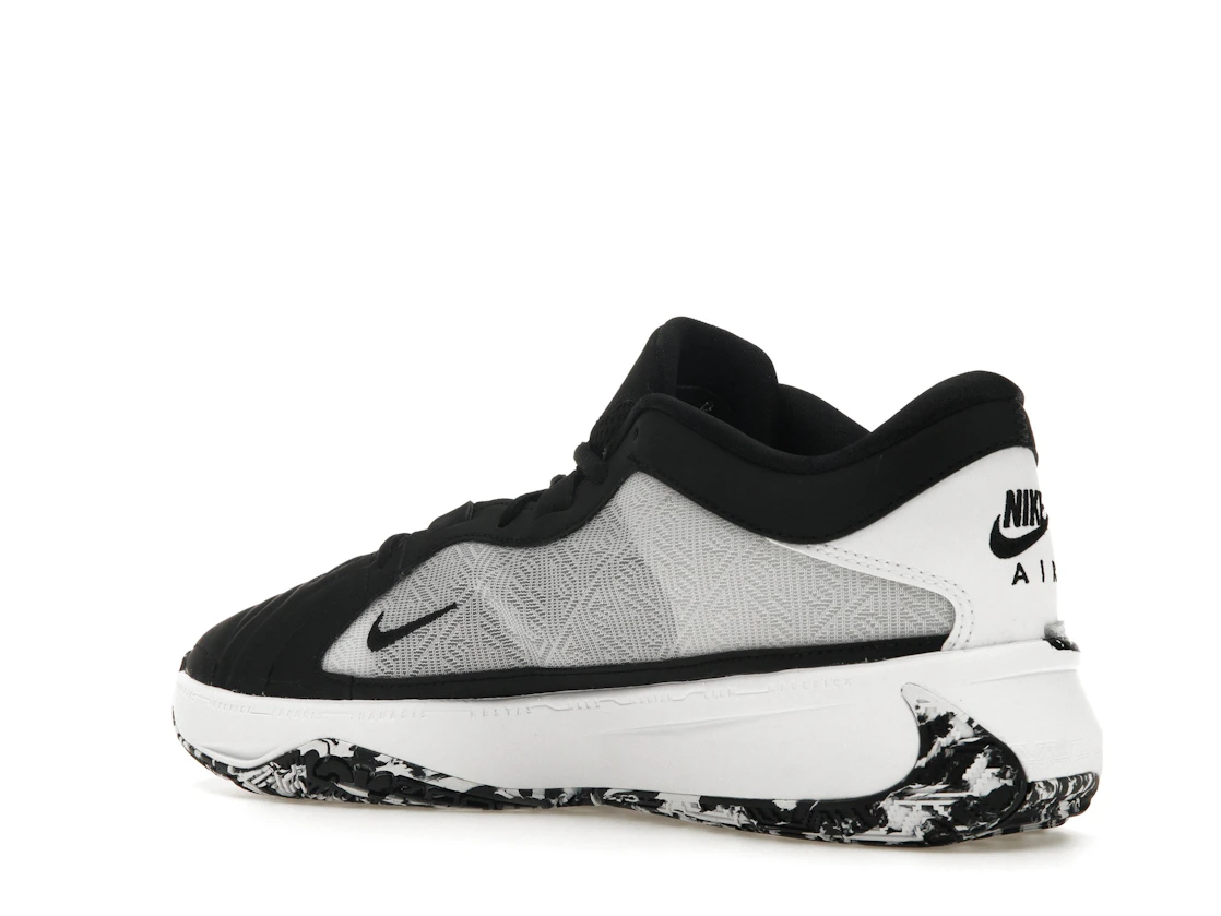 Vue 23 de Nike Zoom Freak 5 Oreo