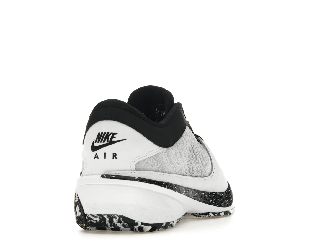 Vue 30 de Nike Zoom Freak 5 Oreo