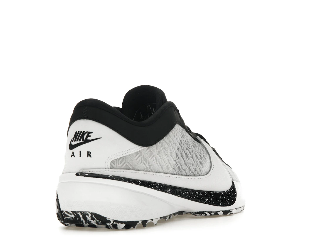 Vue 31 de Nike Zoom Freak 5 Oreo