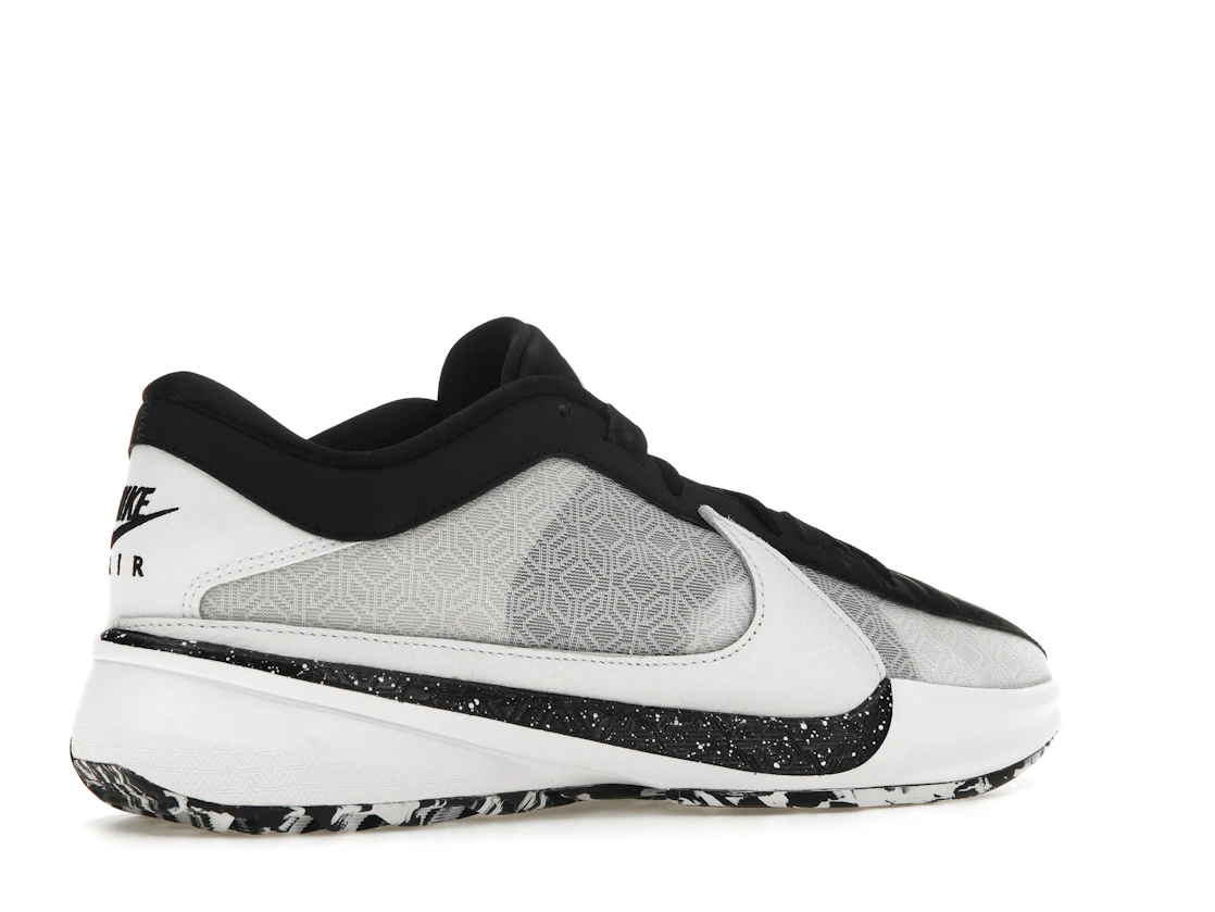 Vue 34 de Nike Zoom Freak 5 Oreo
