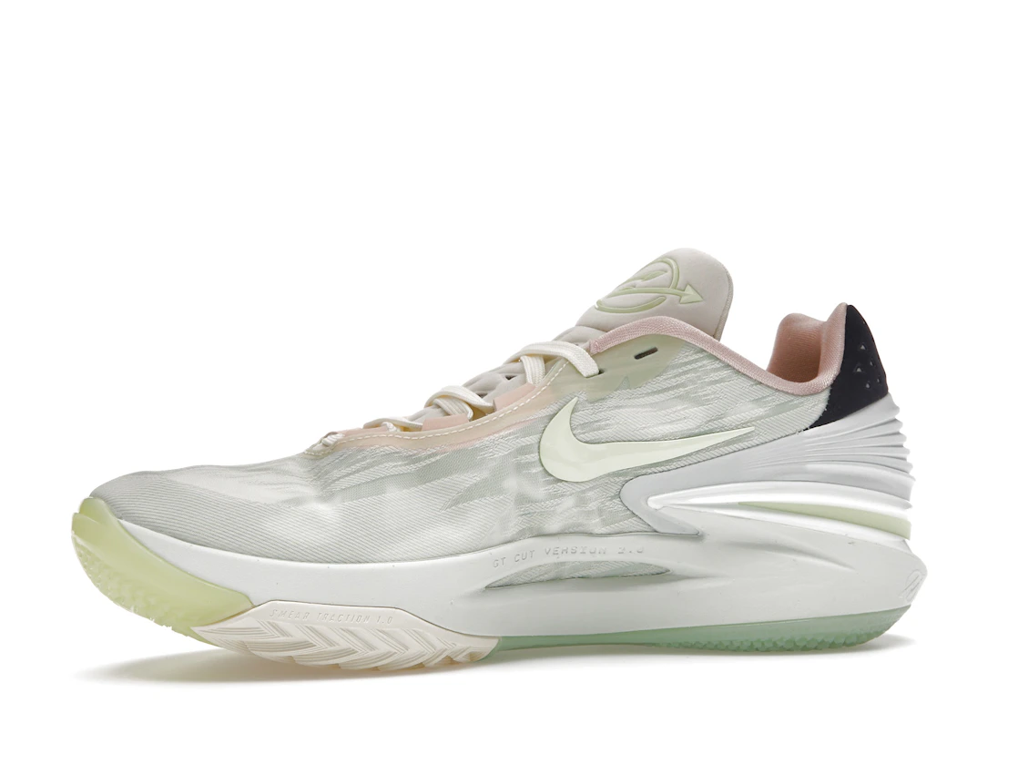 Vue 17 de Nike Zoom GT Cut 2 Barely Green