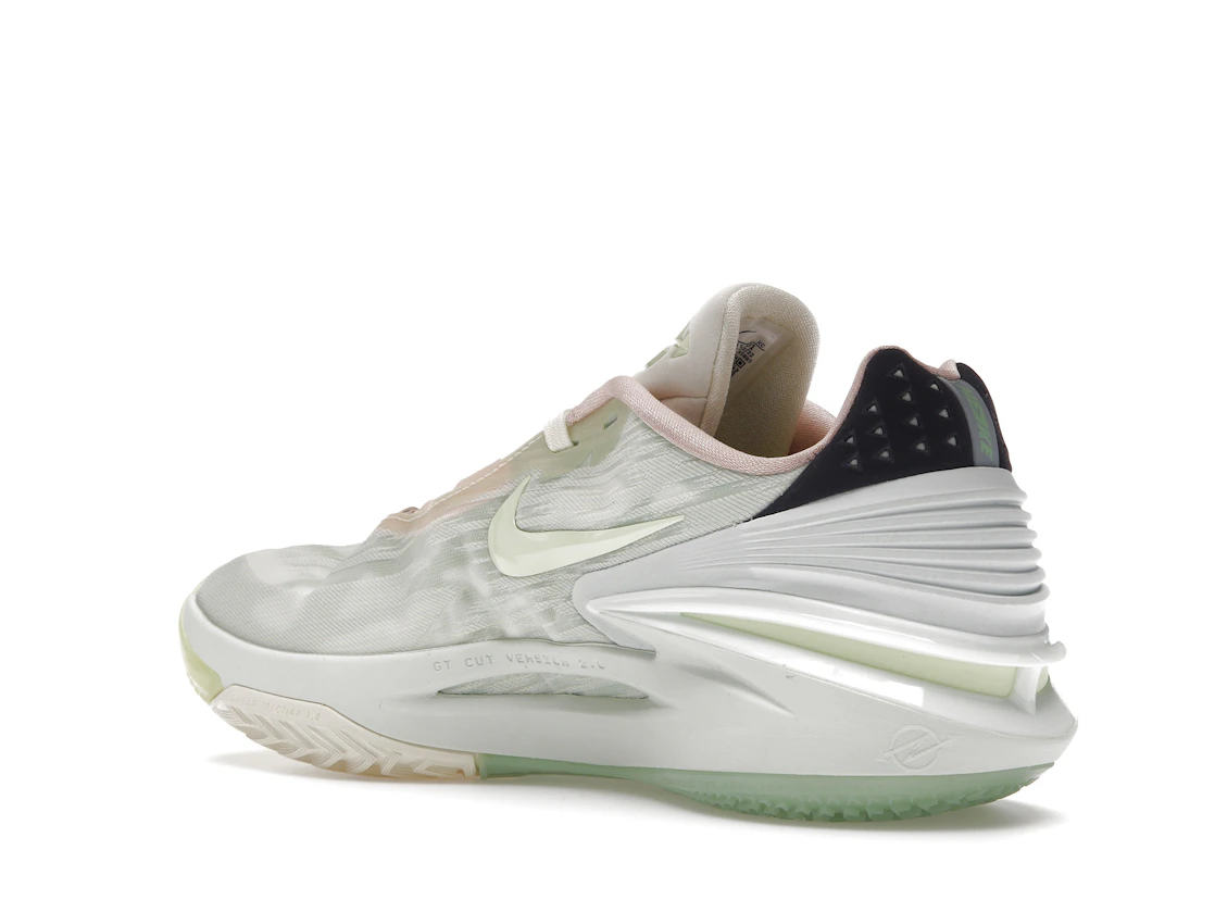 Vue 23 de Nike Zoom GT Cut 2 Barely Green