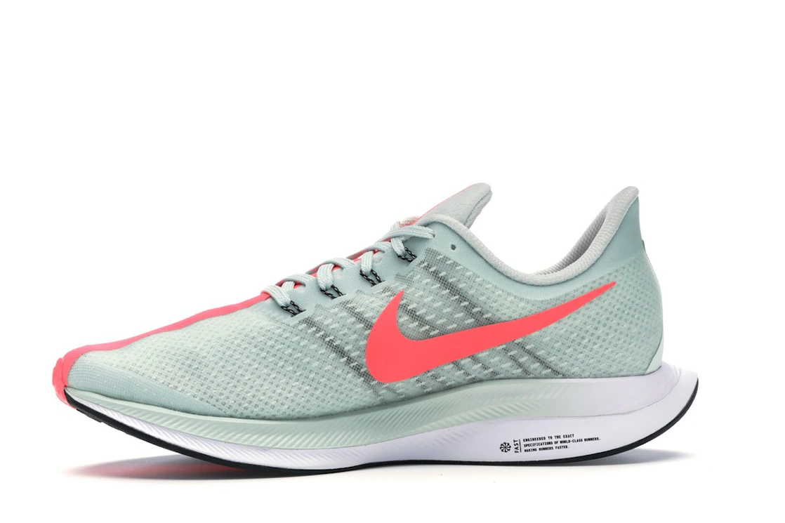 Vue 18 de Nike Zoom Pegasus 35 Turbo Wolf Grey Hot Punch 