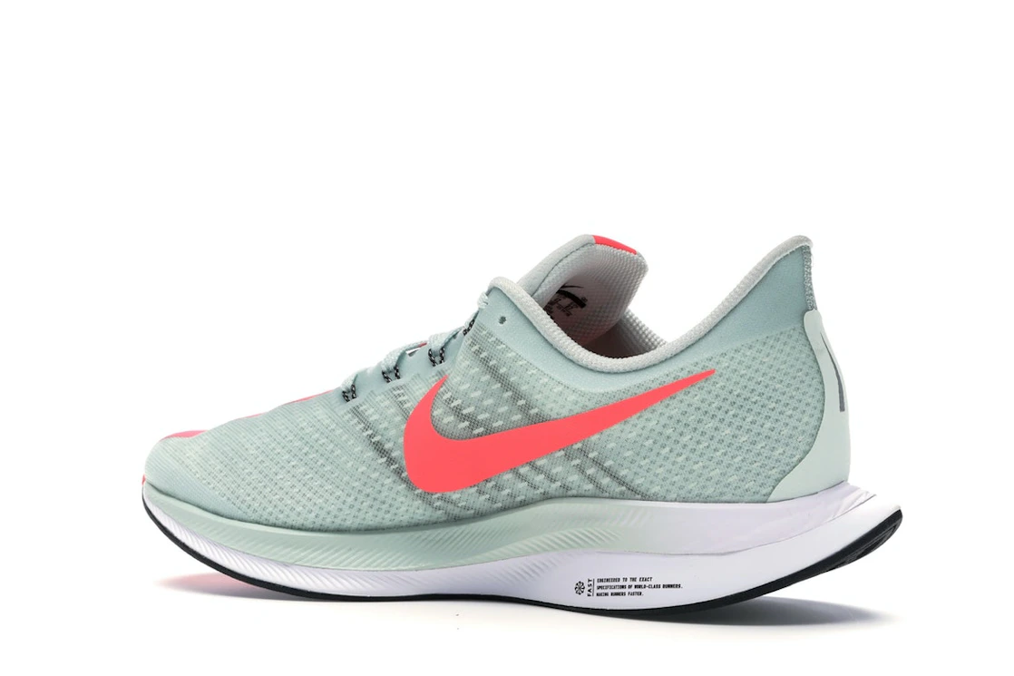Vue 22 de Nike Zoom Pegasus 35 Turbo Wolf Grey Hot Punch 