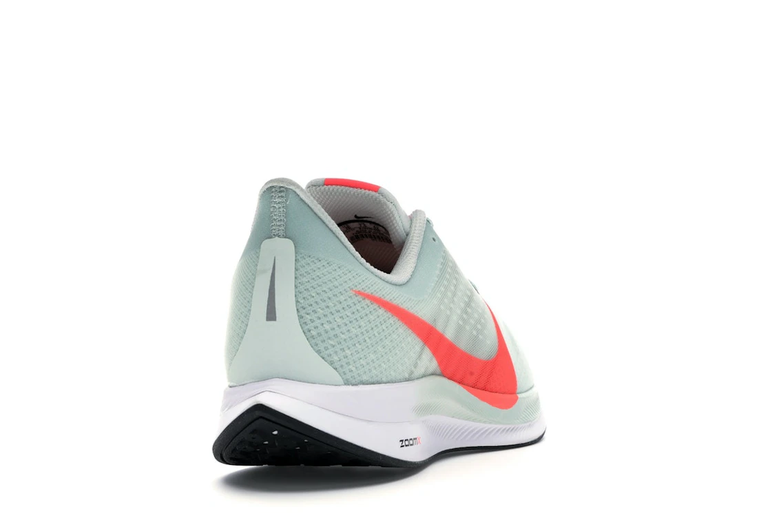 Vue 30 de Nike Zoom Pegasus 35 Turbo Wolf Grey Hot Punch 
