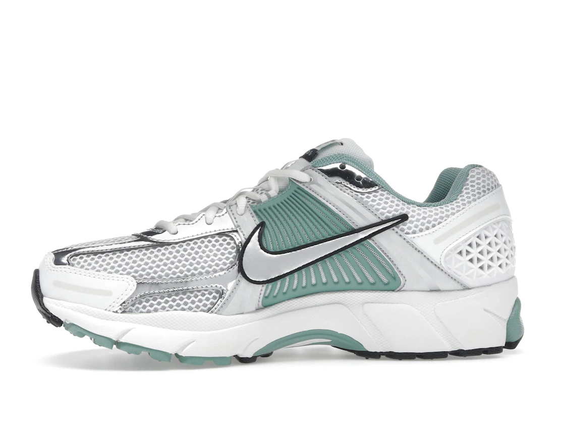 Vue 18 de Nike Zoom Vomero 5 Cannon 