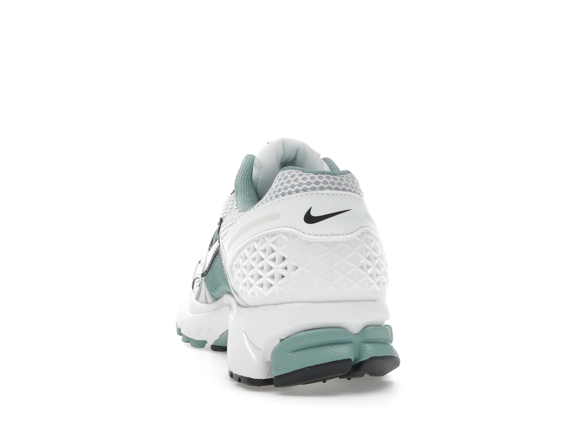Vue 27 de Nike Zoom Vomero 5 Cannon 