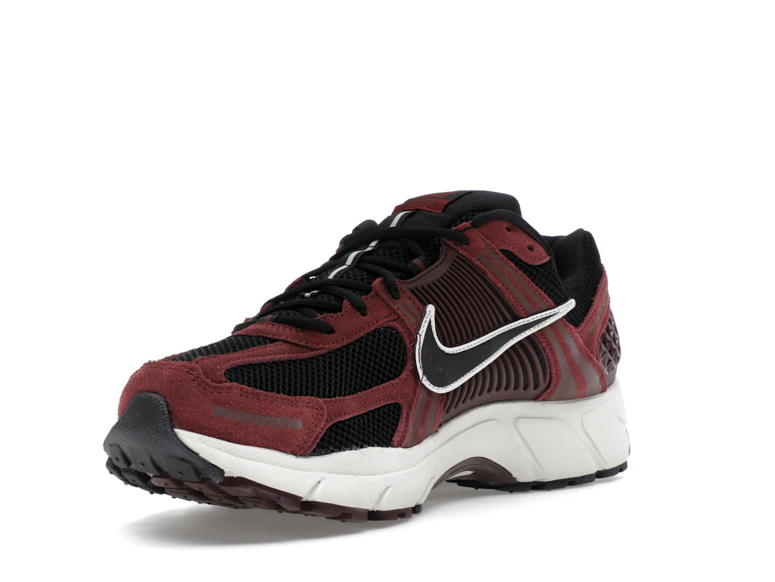 Vue 14 de Nike Zoom Vomero 5 Dark Team Red