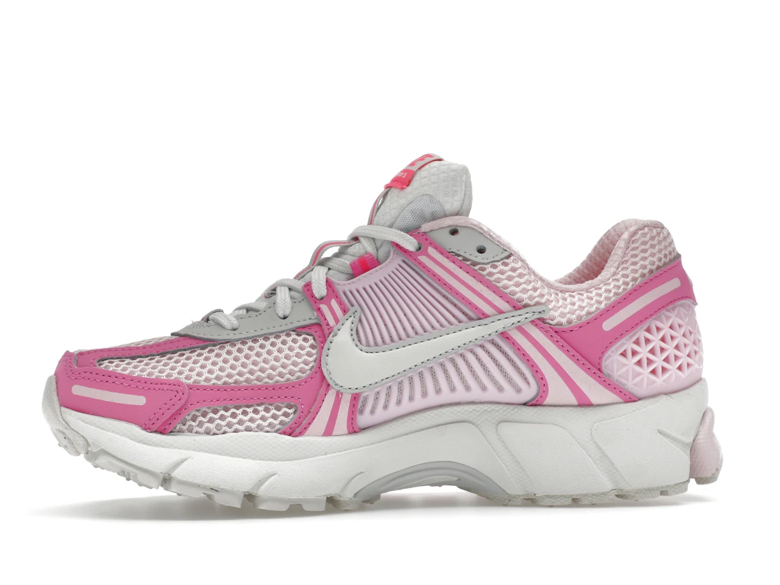 Vue 18 de Nike Zoom Vomero 5 Hyper Pink 
