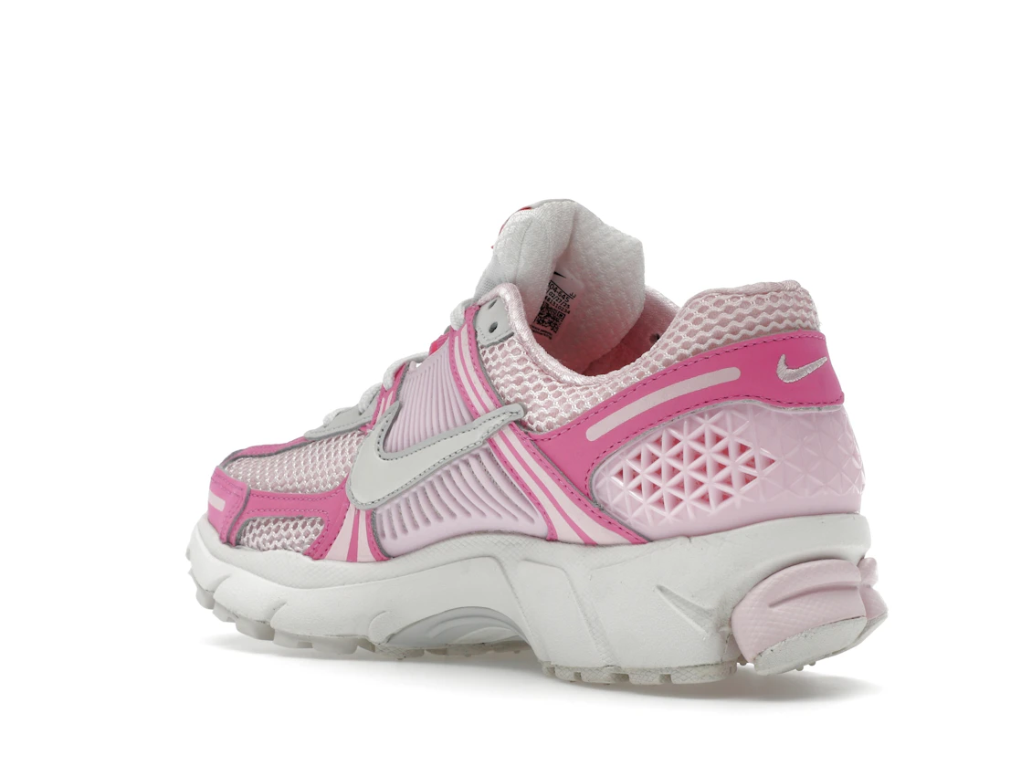 Vue 24 de Nike Zoom Vomero 5 Hyper Pink 