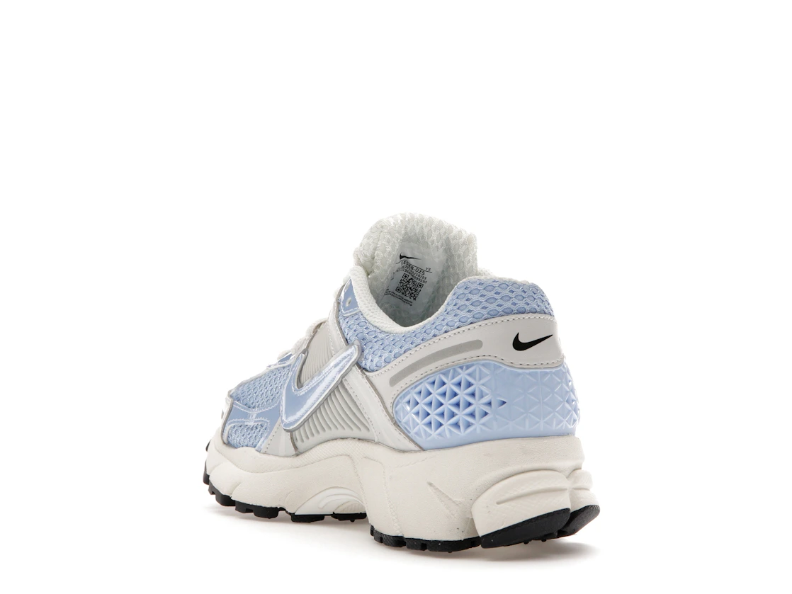 Vue 25 de Nike Zoom Vomero 5 Royal Tint Photon Dust 