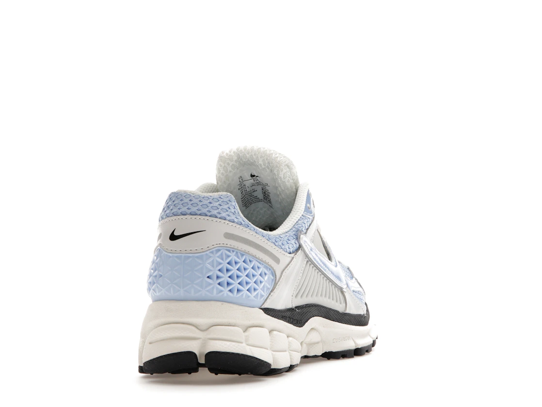 Vue 30 de Nike Zoom Vomero 5 Royal Tint Photon Dust 