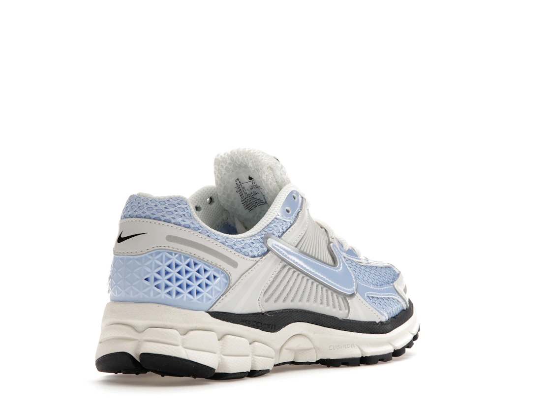 Vue 32 de Nike Zoom Vomero 5 Royal Tint Photon Dust 