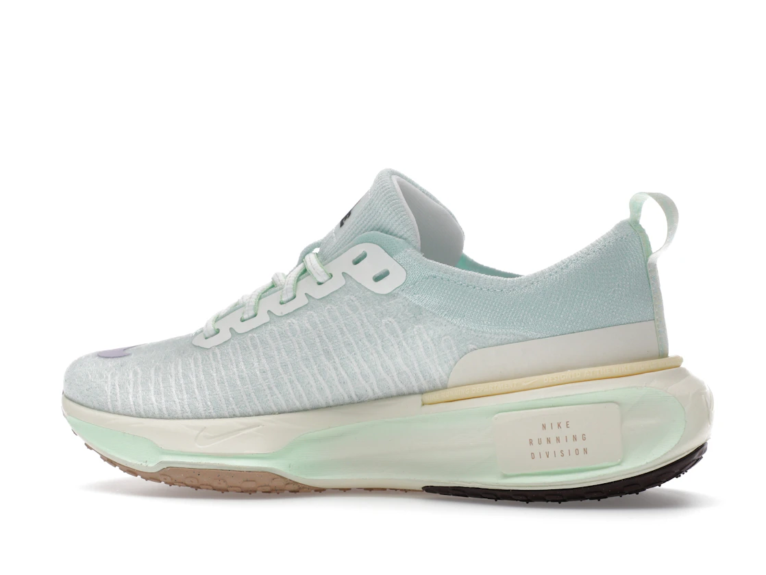 Vue 21 de Nike ZoomX Invincible Run 3 Barely Green Violet Mist 