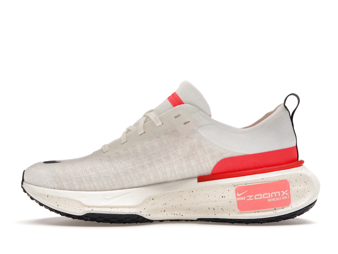 Vue 19 de Nike ZoomX Invincible Run 3 White Bright Crimson