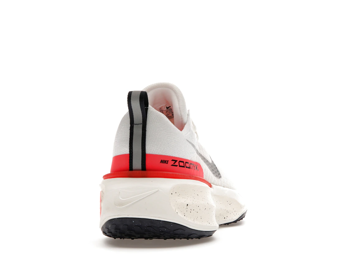 Vue 29 de Nike ZoomX Invincible Run 3 White Bright Crimson