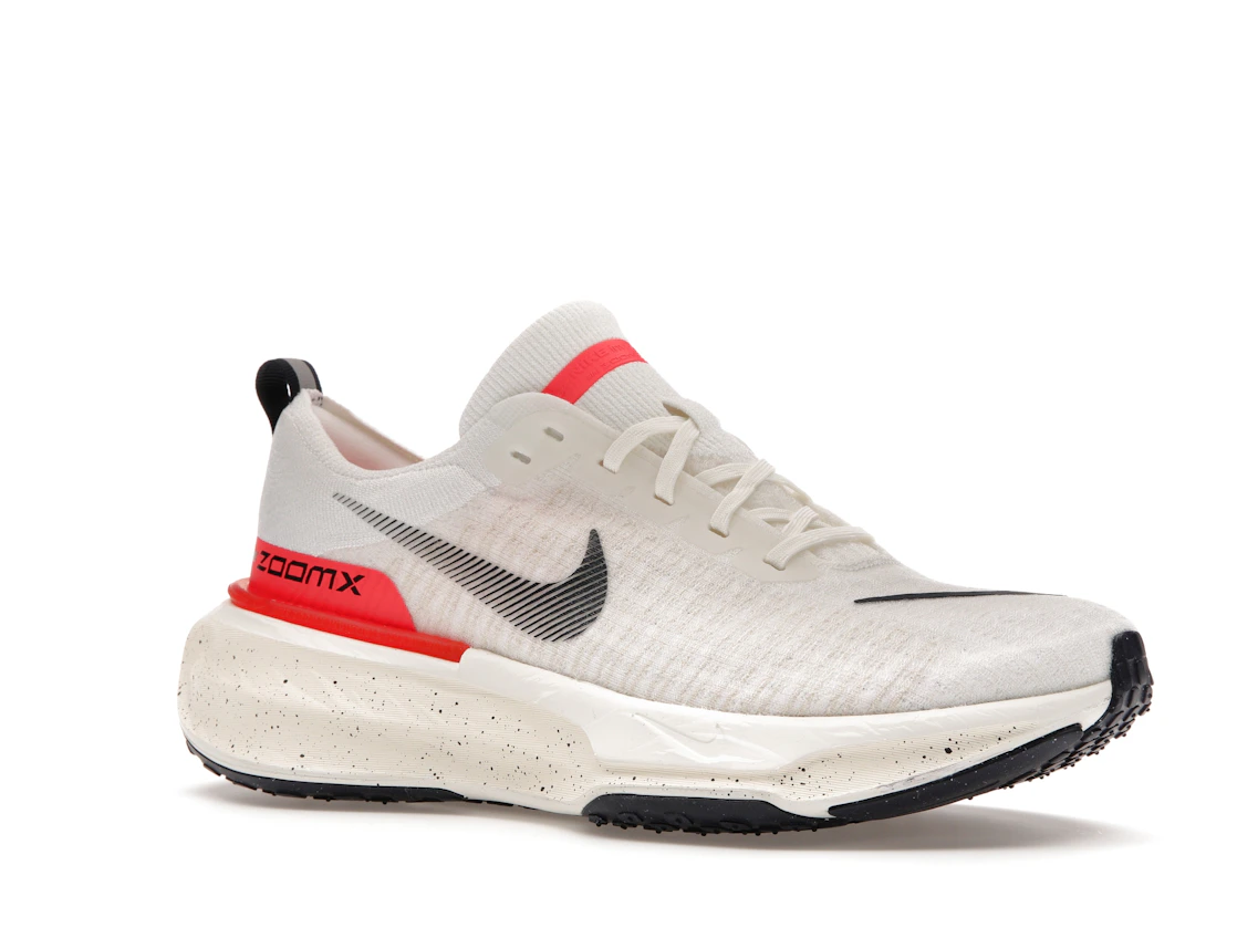 Vue 4 de Nike ZoomX Invincible Run 3 White Bright Crimson