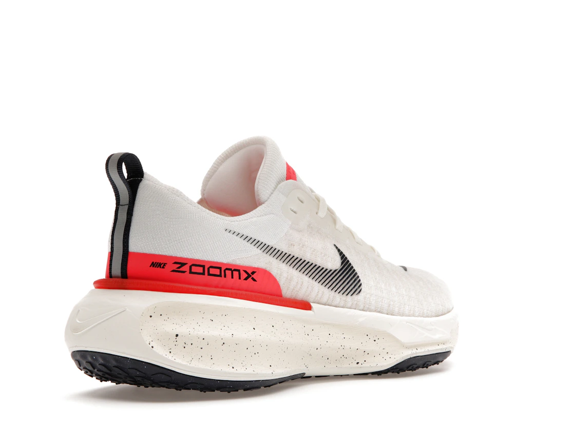 Vue 32 de Nike ZoomX Invincible Run 3 White Bright Crimson